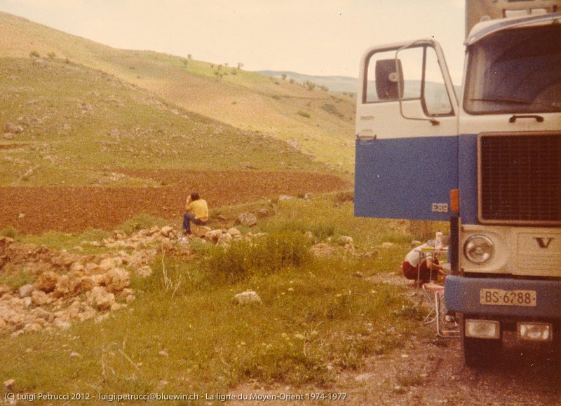 La ligne diu Moyen-Orient de 1974 à 1977