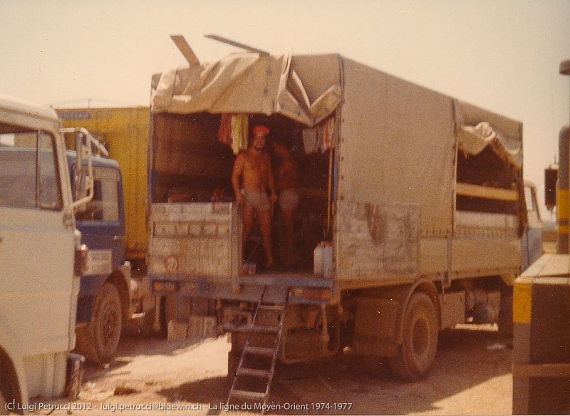La ligne diu Moyen-Orient de 1974 à 1977