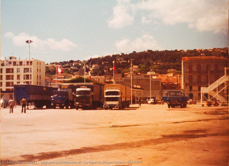 La ligne diu Moyen-Orient de 1974 à 1977